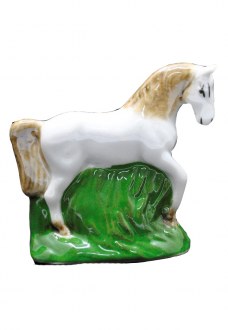 Фигурка декоративная Лошадь в траве